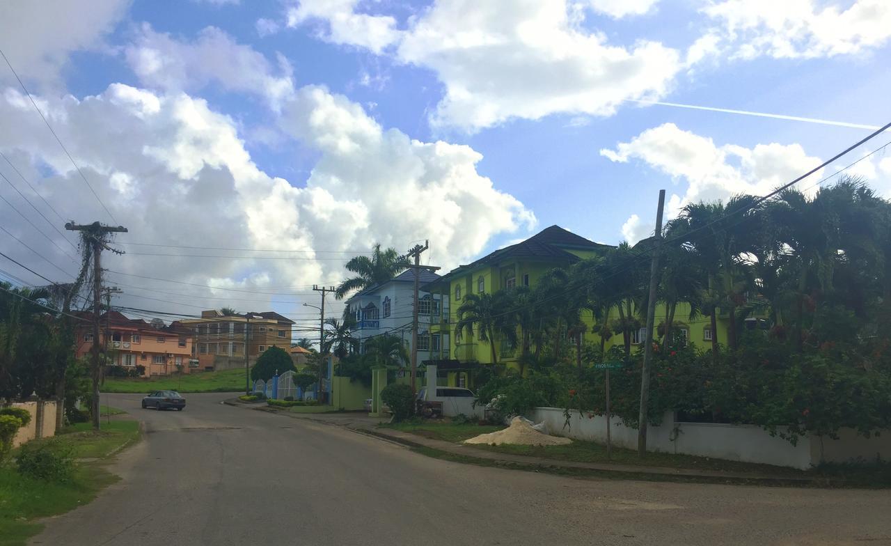 Yaad Hostel Montego Bay Luaran gambar