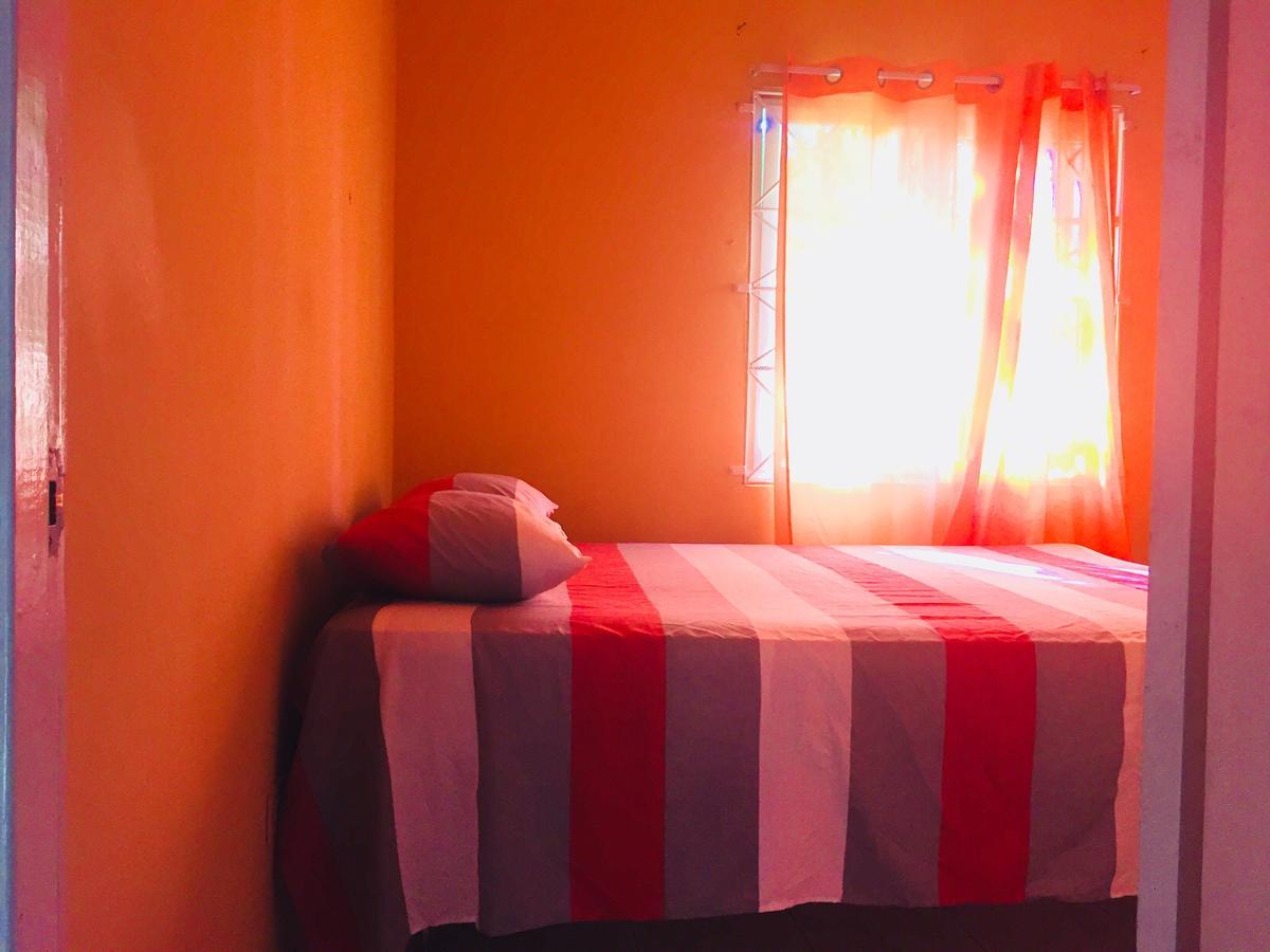 Yaad Hostel Montego Bay Luaran gambar