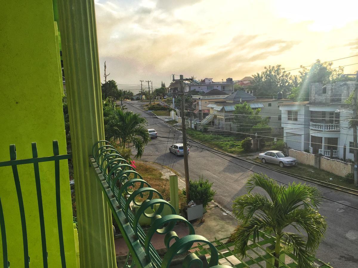 Yaad Hostel Montego Bay Luaran gambar