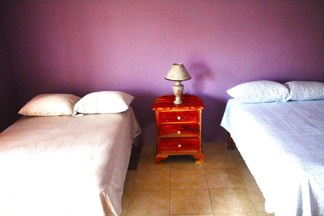 Yaad Hostel Montego Bay Luaran gambar