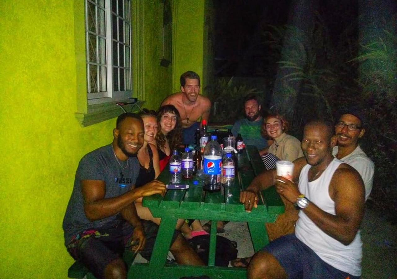 Yaad Hostel Montego Bay Luaran gambar